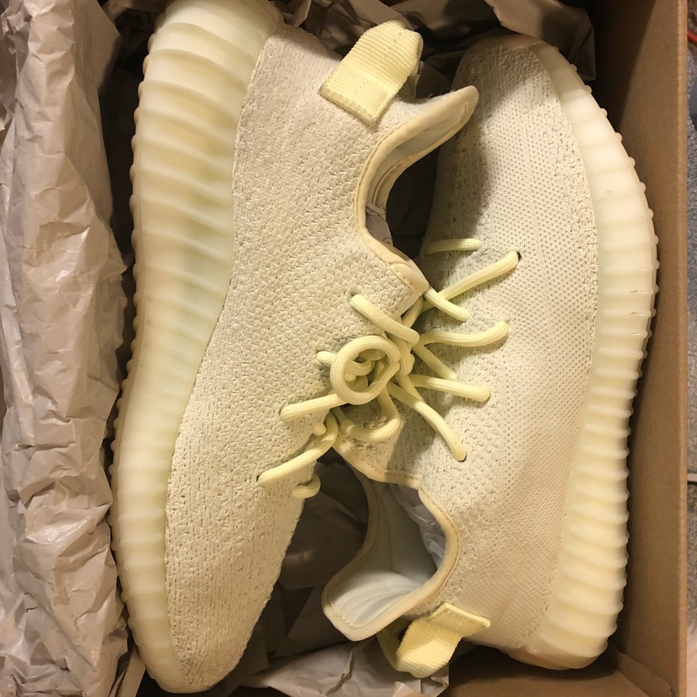 Yeezy butters AUTHENTIC/BRAND NEW